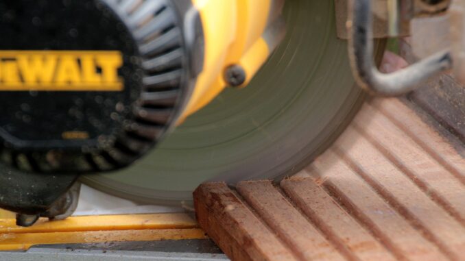 crosscut-saw-1333772_1280 Holzbearbeitung - Holz sägen wie Profis