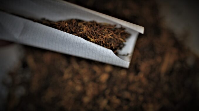 tobacco-5051497_1280 Zigaretten mit Stopfmaschine selber drehen