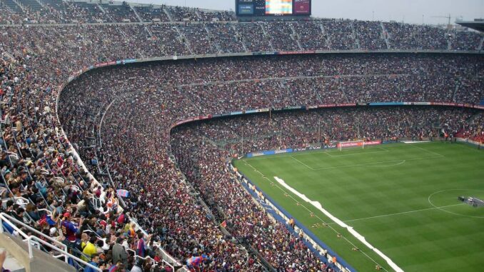 football-stadium-62891_1280-min Fußball im TV Livestream