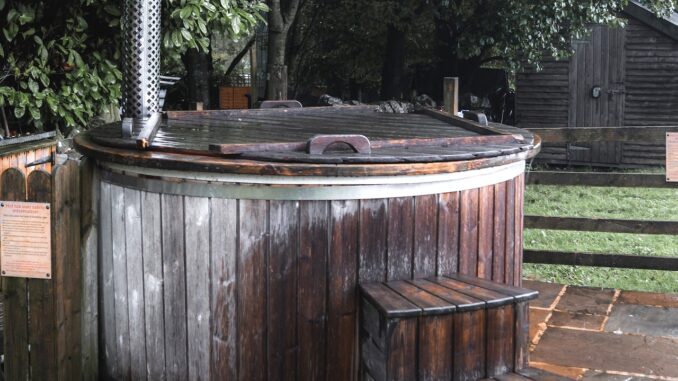 sophie-grieve-williams-ozb0D8Foio4-unsplash Hot Tub badefass