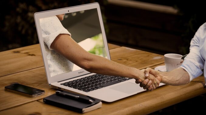 virtual-coworkers-3382503_1280 Fernstudium